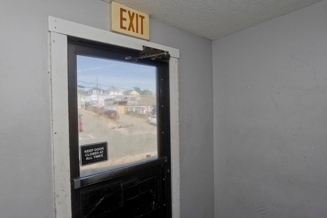 526 3rd St, Fall River, MA 02721