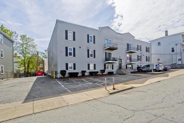 526 3rd St, Fall River, MA 02721