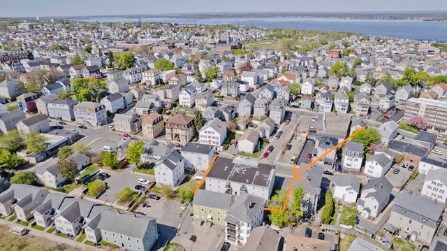 526 3rd St, Fall River, MA 02721