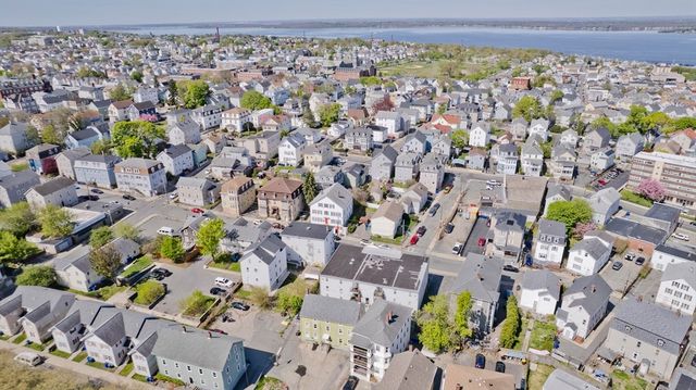 526 3rd St, Fall River, MA 02721