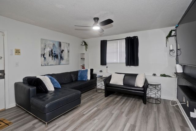 526 3rd St, Fall River, MA 02721