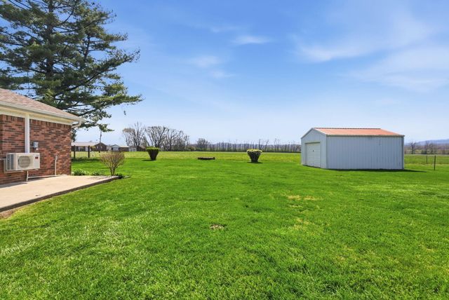 121 Meadow Lark Drive, Crab Orchard, KY 40419