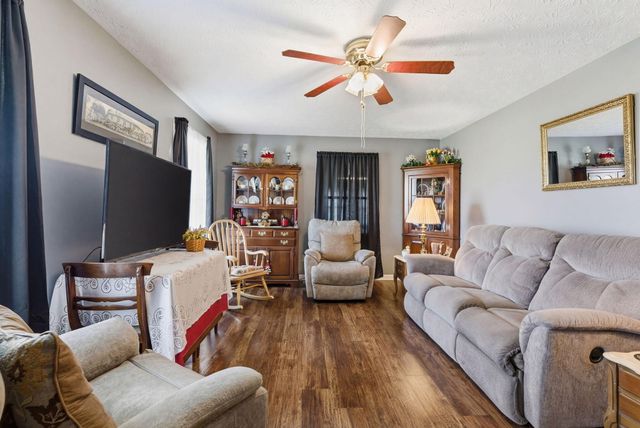 121 Meadow Lark Drive, Crab Orchard, KY 40419