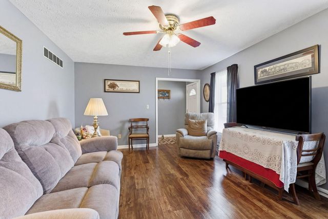 121 Meadow Lark Drive, Crab Orchard, KY 40419