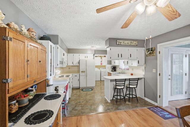 121 Meadow Lark Drive, Crab Orchard, KY 40419