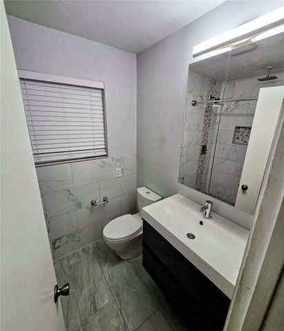 514 Maydelle Lane, Garland, TX 75042