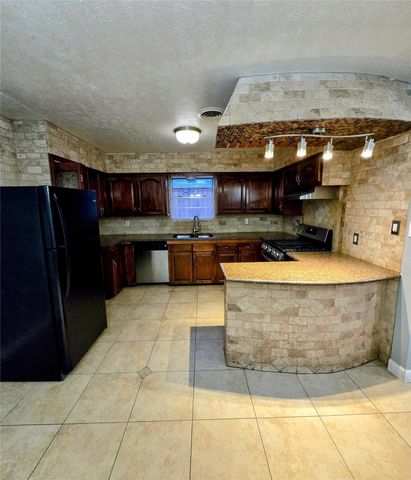 514 Maydelle Lane, Garland, TX 75042