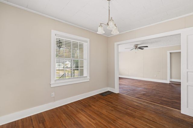 301 S 24th Ave., Hattiesburg, MS 39401