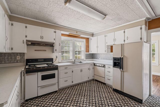 301 S 24th Ave., Hattiesburg, MS 39401