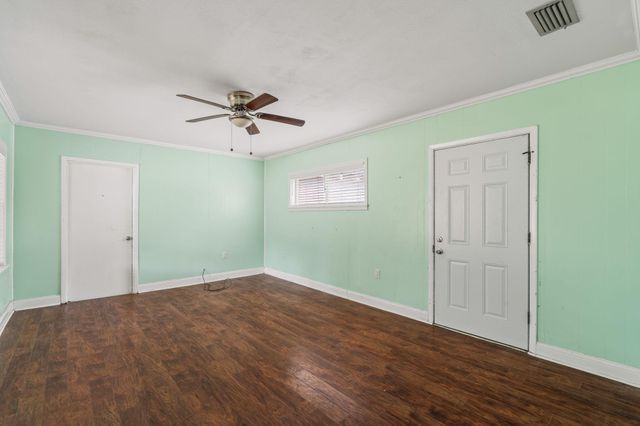 301 S 24th Ave., Hattiesburg, MS 39401