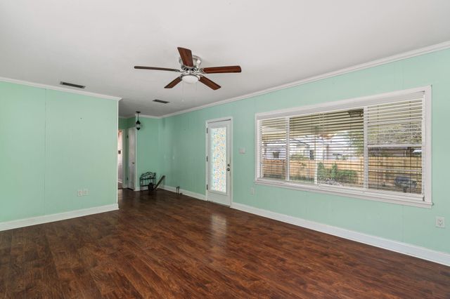 301 S 24th Ave., Hattiesburg, MS 39401