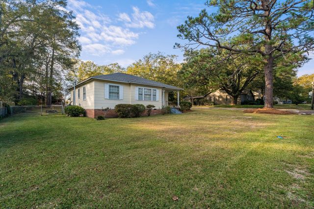 301 S 24th Ave., Hattiesburg, MS 39401