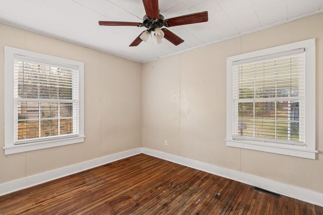 301 S 24th Ave., Hattiesburg, MS 39401