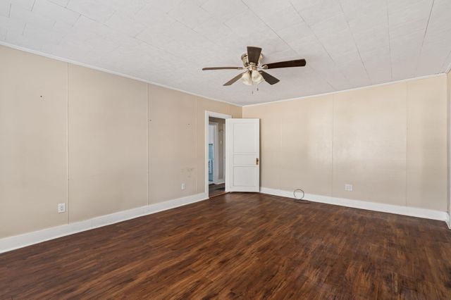 301 S 24th Ave., Hattiesburg, MS 39401