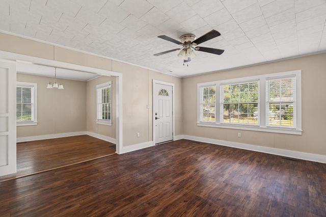 301 S 24th Ave., Hattiesburg, MS 39401