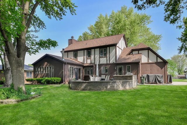 212 Leisure Street, Yorkville, IL 60560