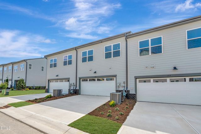 143 Parkland Drive, Pittsboro, NC 27312