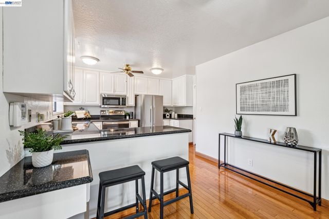 7289 Sheffield Ln, Dublin, CA 94568