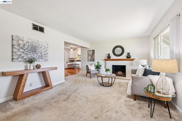 7289 Sheffield Ln, Dublin, CA 94568