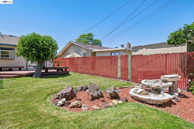 7289 Sheffield Ln, Dublin, CA 94568