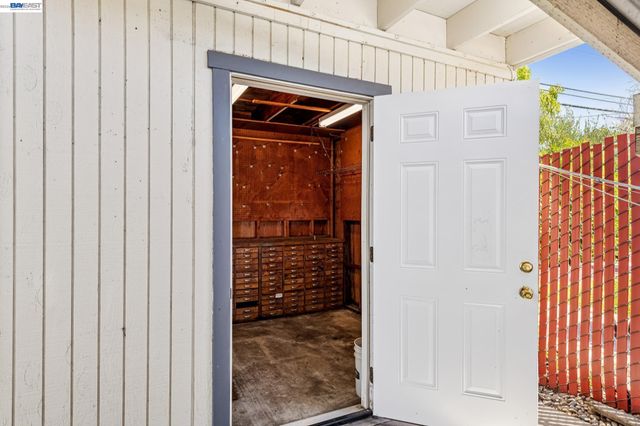 7289 Sheffield Ln, Dublin, CA 94568