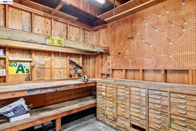 7289 Sheffield Ln, Dublin, CA 94568