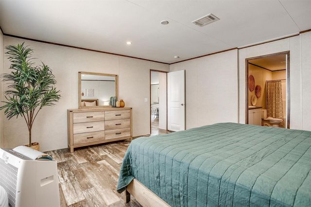 242 Huddleston Road, Sunset, TX 76270