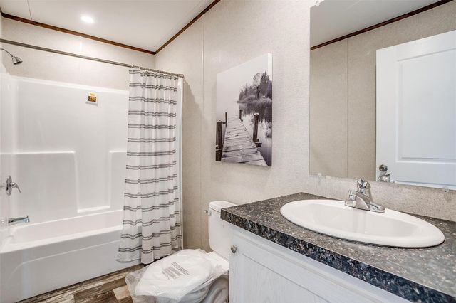 242 Huddleston Road, Sunset, TX 76270