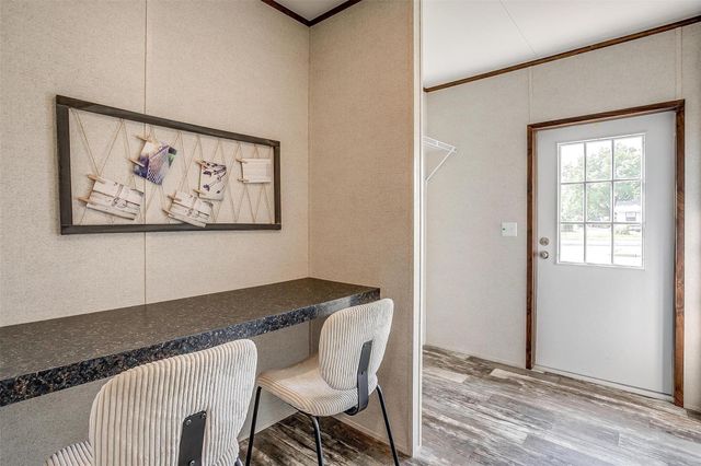 242 Huddleston Road, Sunset, TX 76270