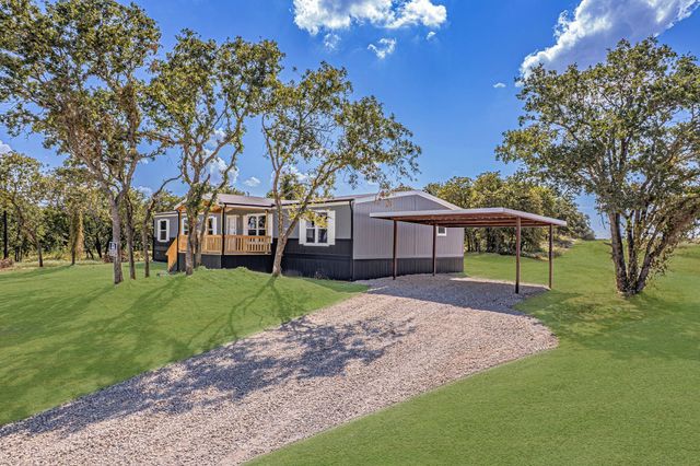 242 Huddleston Road, Sunset, TX 76270