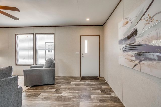 242 Huddleston Road, Sunset, TX 76270