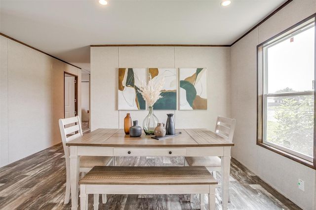 242 Huddleston Road, Sunset, TX 76270