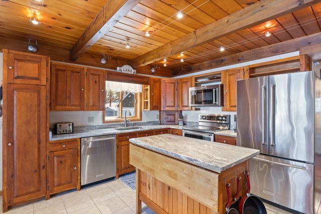 325 Concord Lane, Wakefield, NH 03830