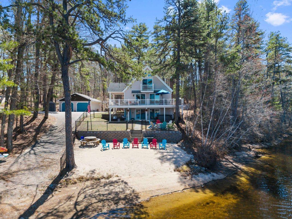 325 Concord Lane, Wakefield, NH 03830