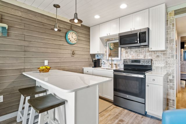 40 Folly Field Rd Apt C330, Hilton Head Island, SC 29928