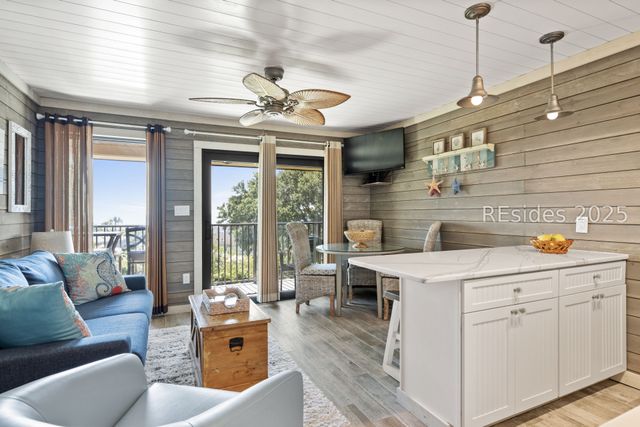 40 Folly Field Rd Apt C330, Hilton Head Island, SC 29928