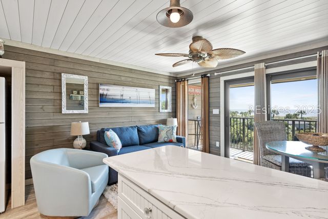 40 Folly Field Rd Apt C330, Hilton Head Island, SC 29928