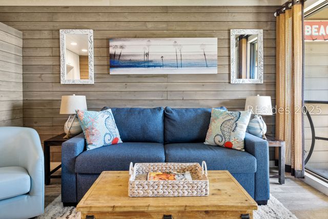 40 Folly Field Rd Apt C330, Hilton Head Island, SC 29928