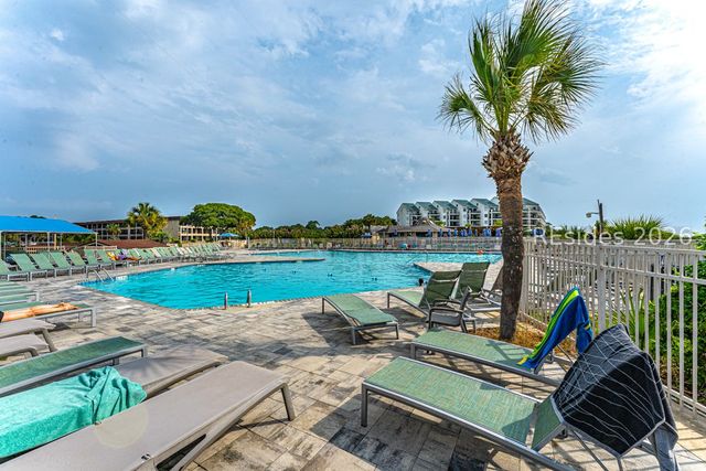 40 Folly Field Rd Apt C330, Hilton Head Island, SC 29928