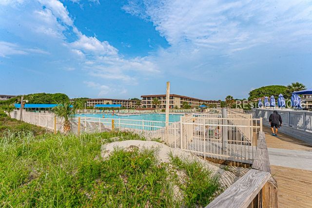 40 Folly Field Rd Apt C330, Hilton Head Island, SC 29928
