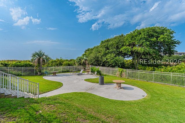 40 Folly Field Rd Apt C330, Hilton Head Island, SC 29928