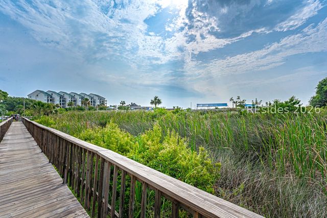 40 Folly Field Rd Apt C330, Hilton Head Island, SC 29928