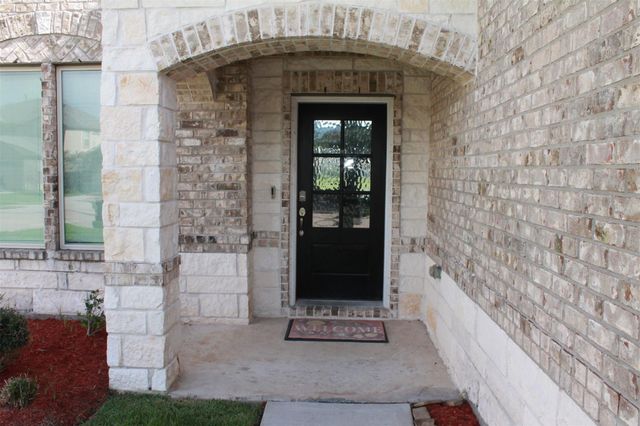 302 Lake Line Drive, Alvin, TX 77511