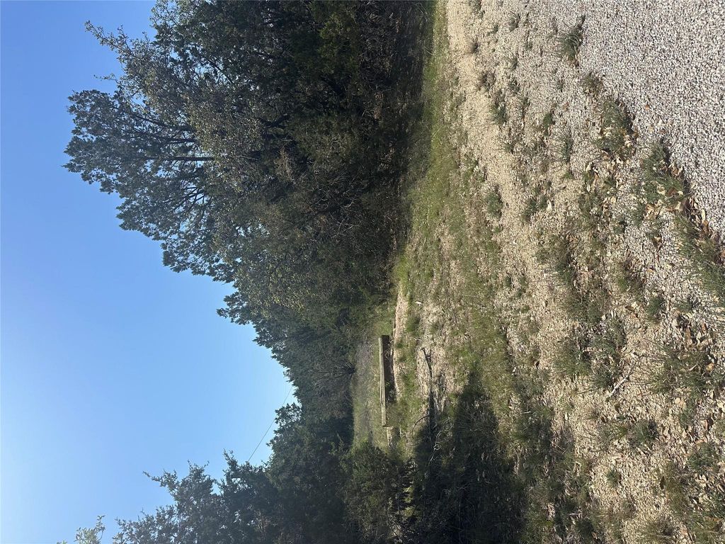 2503 Thurber LN, Lago Vista, TX 78645