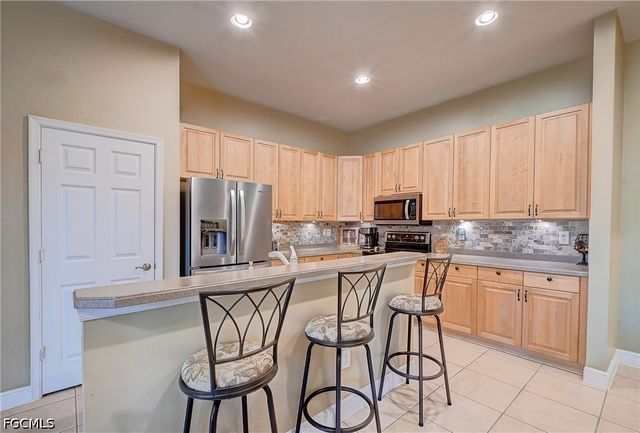 13921 Bently CIR, Fort Myers, FL 33912