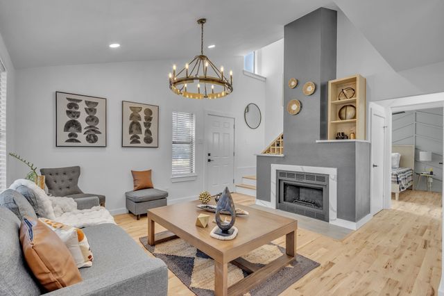 2240 Tarpley Road 423, Carrollton, TX 75006