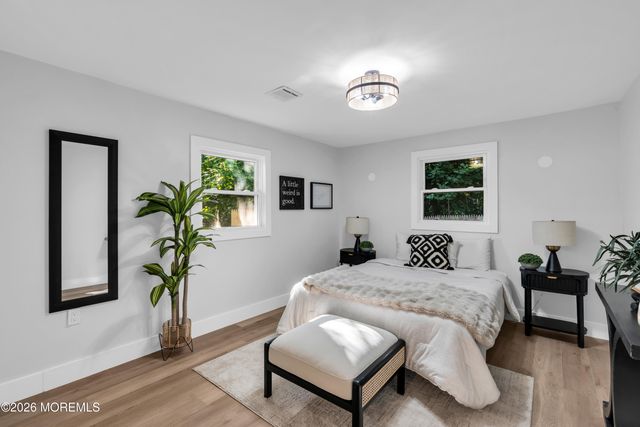 18 Anchorage Boulevard, Bayville, NJ 08721