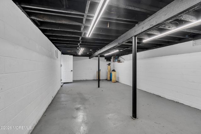 18 Anchorage Boulevard, Bayville, NJ 08721
