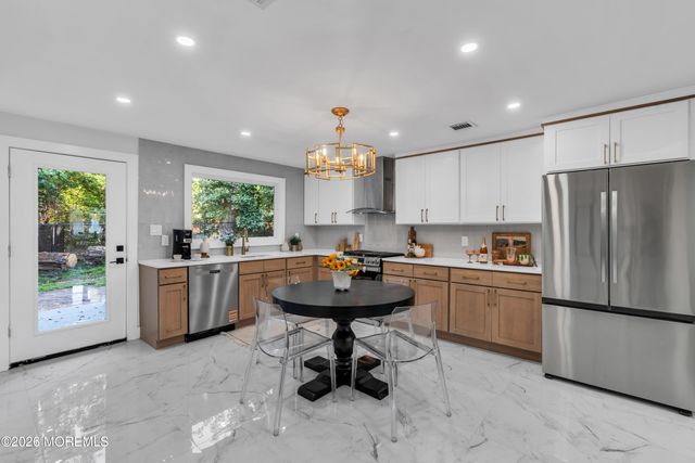18 Anchorage Boulevard, Bayville, NJ 08721