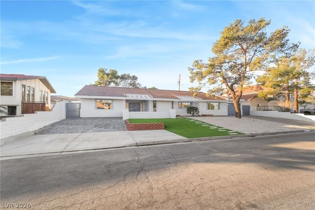 611 East Fairway Road, Henderson, NV 89015